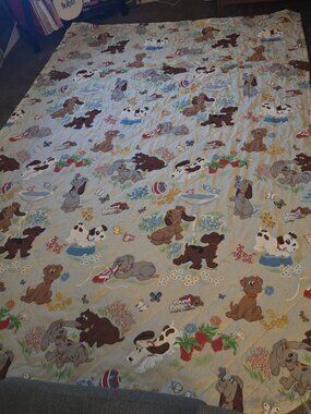 Pound Puppies Vintage 1985 Comforter